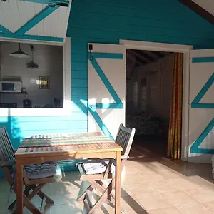https://lescale-bouillante.comcaribbean.com